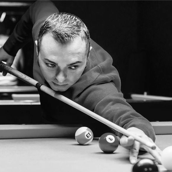 Meet your Posher, Juan - Picture 1 of 1